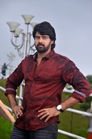 Meelo Evaru Koteeswarudu Movie Photos